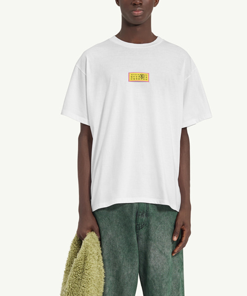 넘버 패치 자수 코튼 티셔츠