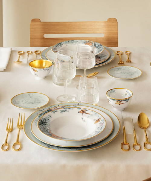 CARNETS D`EQUATEUR 식기 세트