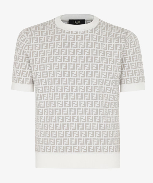 화이트 패브릭 스웨터