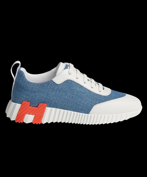 바운싱 스니커즈