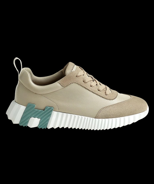 바운싱 스니커즈