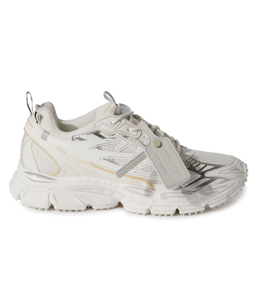 BE RIGHT BACK 스니커즈