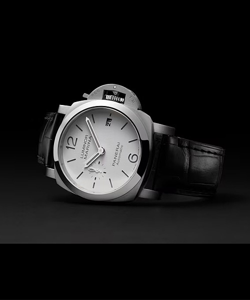 루미노르 마리나 40