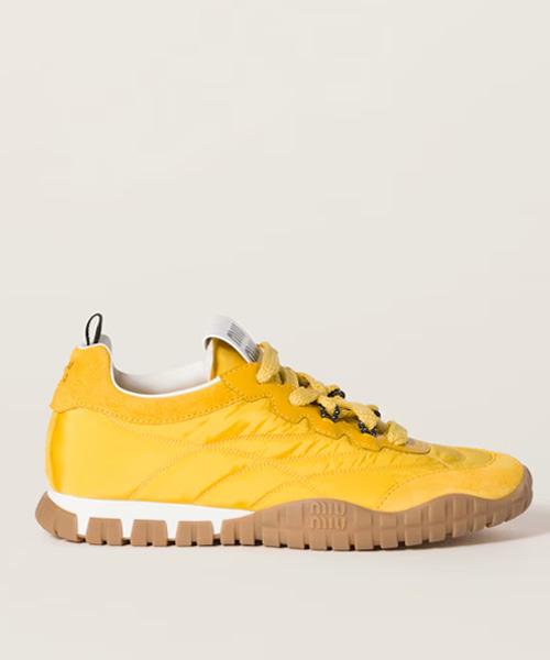 타이어 기능성 소재 및 스웨이드 스니커즈