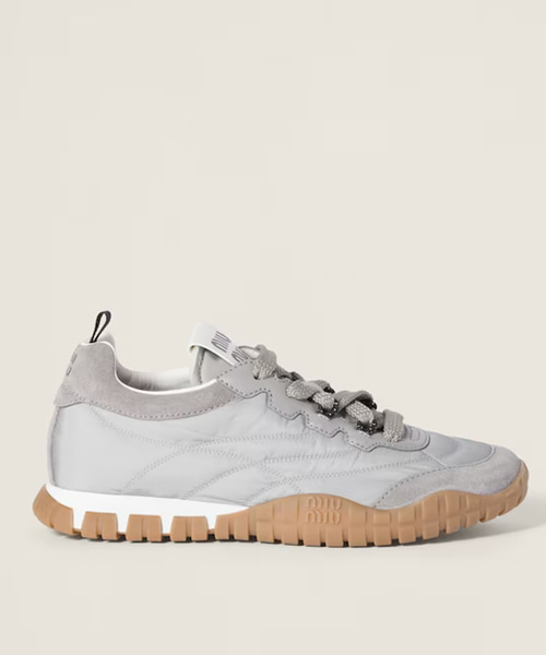 타이어 기능성 소재 및 스웨이드 스니커즈