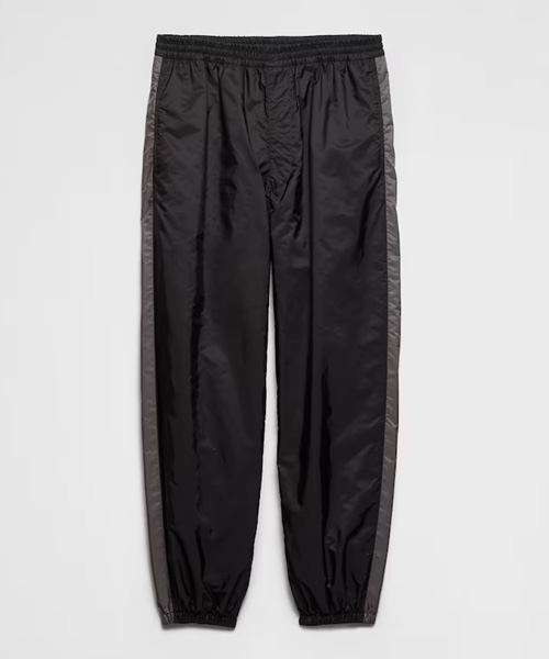 삼각 로고 패치 리나일론 팬츠