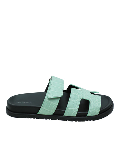 시프레 악어 가죽 샌들