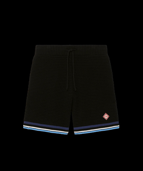 고딕 크로셰 쇼츠