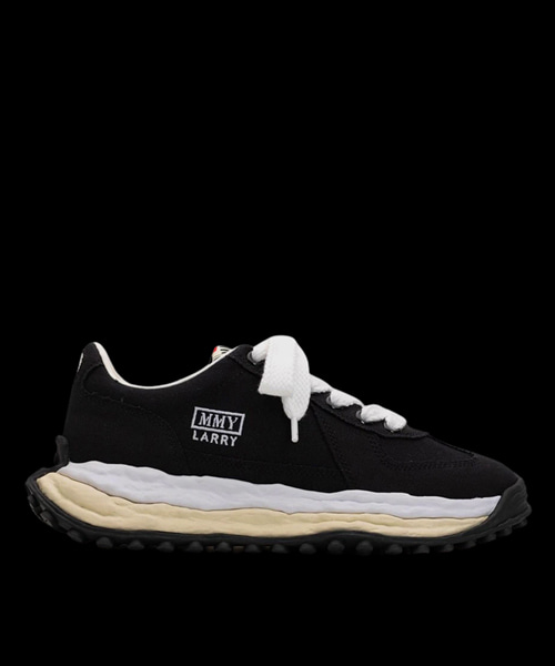 래리 OG 솔 로우탑 스니커즈