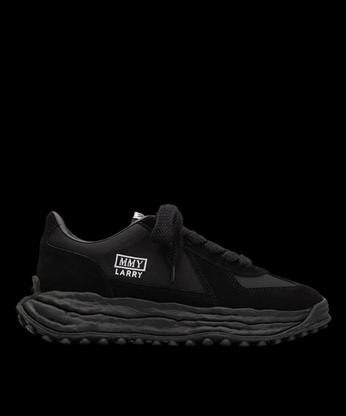 래리 OG 솔 믹스 머터리얼 로우탑 스니커즈