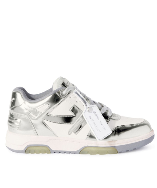 아웃 오브 오피스 스니커즈