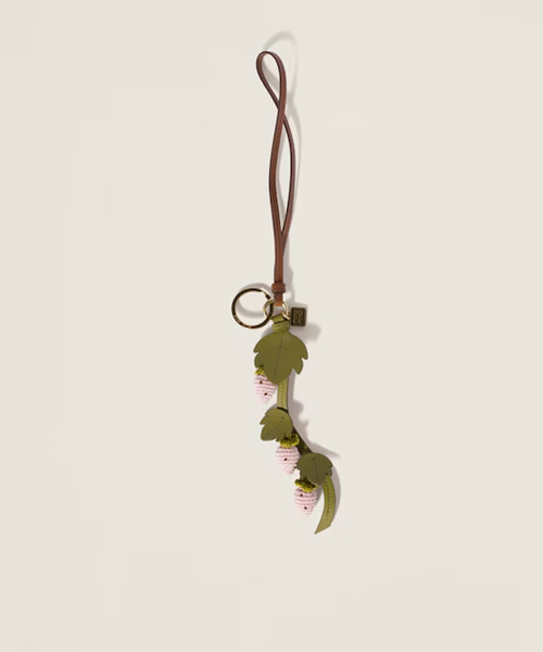 크로셰 및 가죽 키링 트릭