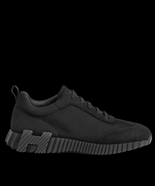 바운싱 스니커즈