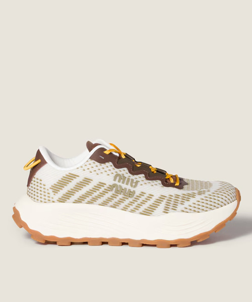 테크니컬 패브릭 스니커즈