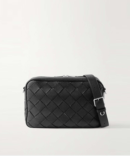 인트레치아토 풀 그레인 가죽 메신저 백