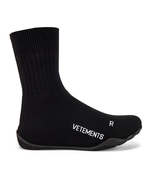 KARATE 삭스 러너 스니커즈