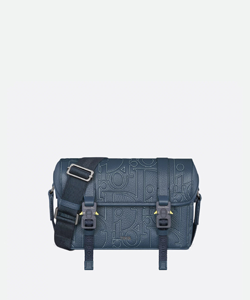 DIOR HIT THE ROAD 플랩 스트랩백