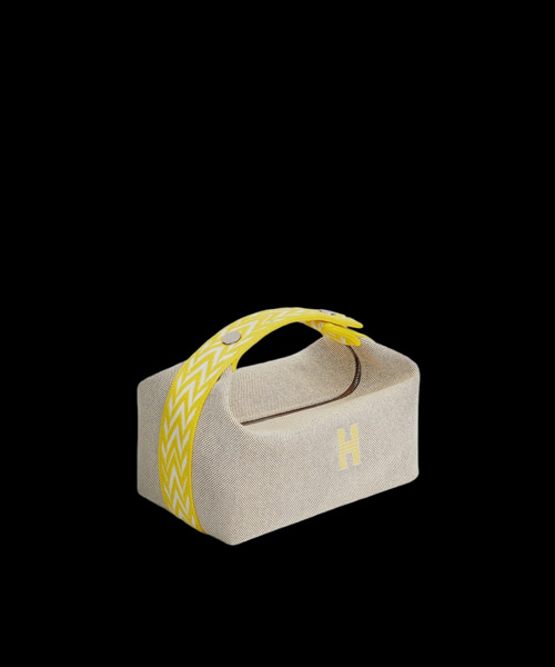 스몰 브리드 어 브랙 케이스