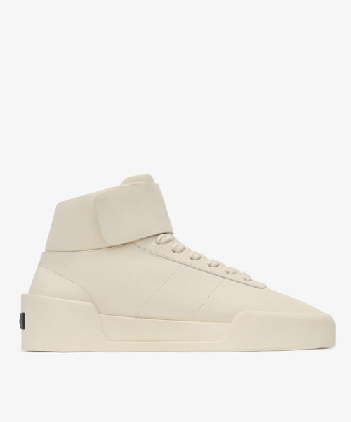 에어로빅 가죽 로우 스니커즈