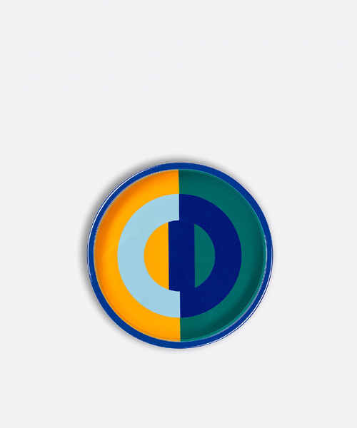 CD ENTRELACES 모티브 래커 우드 트레이