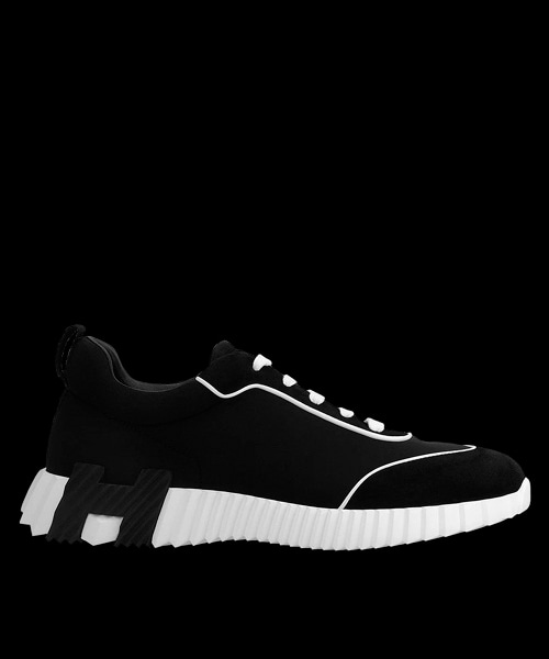 바운싱 스니커즈