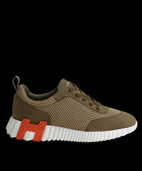 바운싱 스니커즈