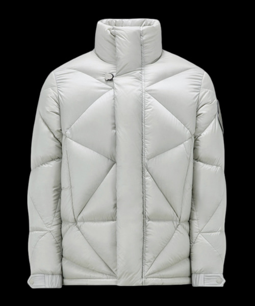 x PHARRELL WILLIAMS오크 숏 다운 자켓