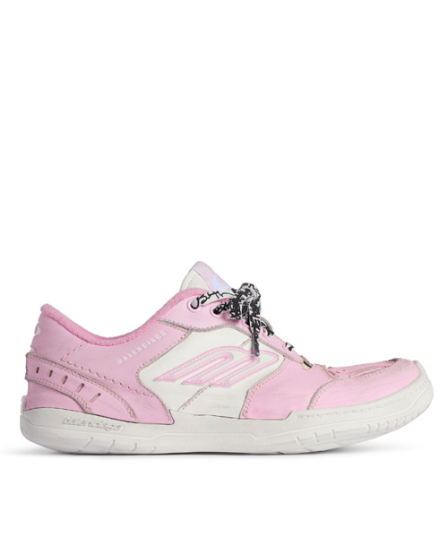 햄튼스 미디엄 원-아웃 스니커즈