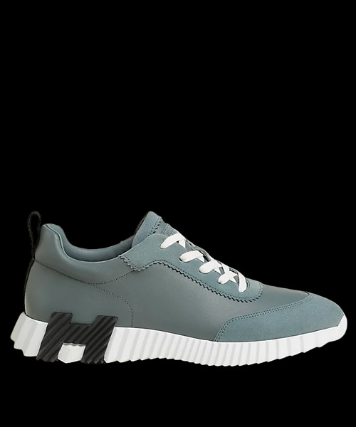 바운싱 스니커즈