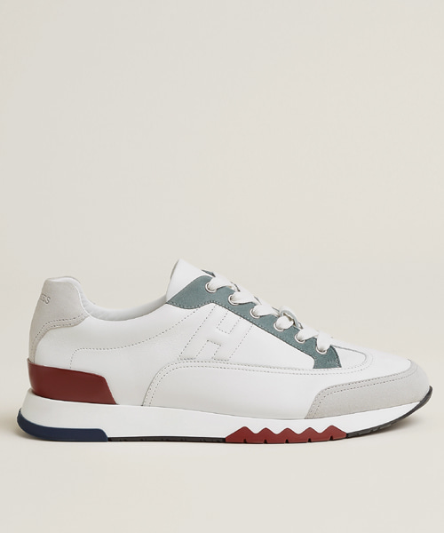 트레일 스니커즈