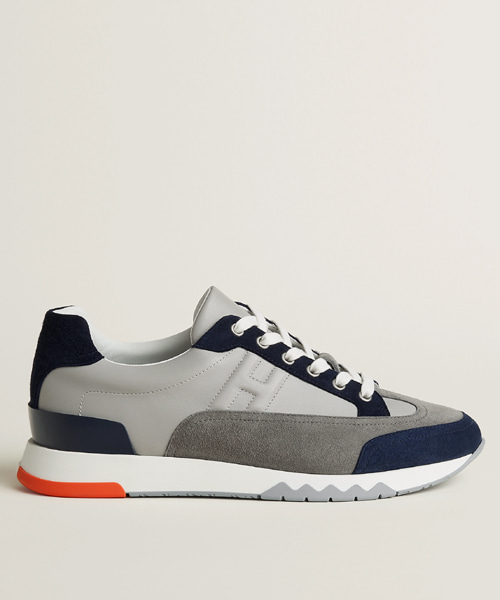 트레일 스니커즈