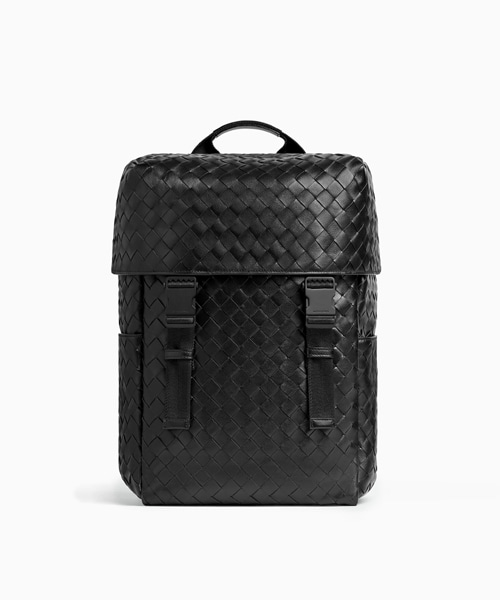 인트레치아토 플랩 백팩