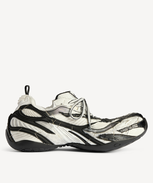 솔리스 스니커즈