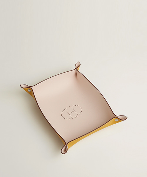 미스 에 렐런서즈 데스크 메일 트레이