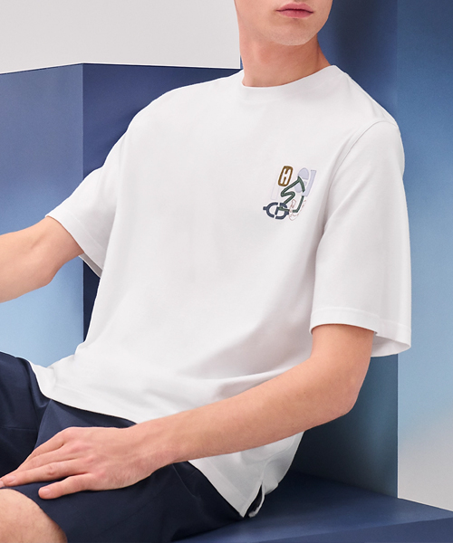 H 퍼즐 레더 디테일 티셔츠