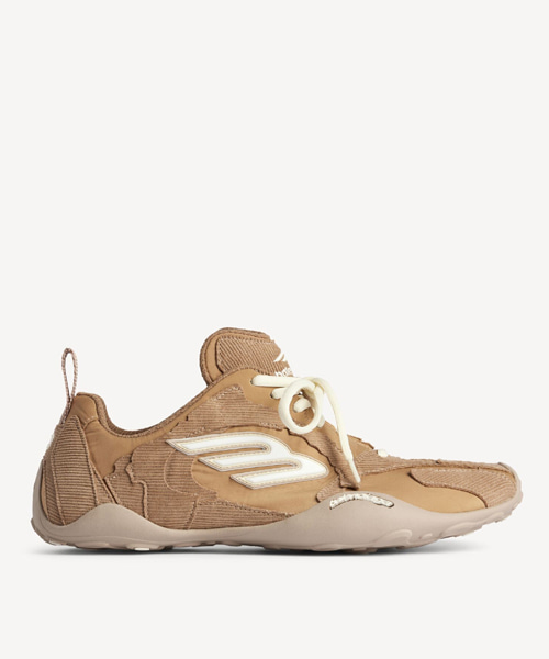 먼데이 울트라 스니커즈