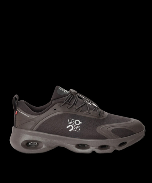 x ON RUNNING클라우드솔로 스니커즈