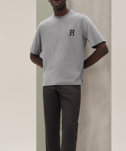 H 로고 디테일 티셔츠