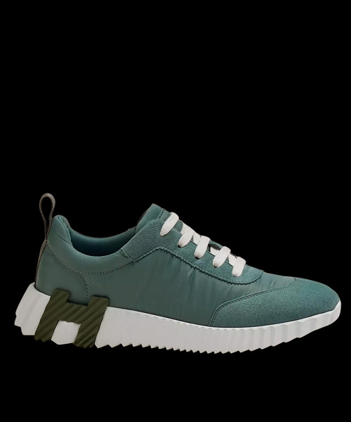 바운싱 스니커즈