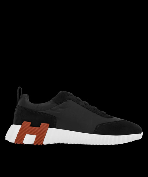 바운싱 스니커즈