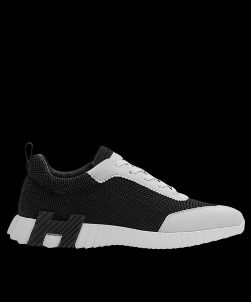 바운싱 스니커즈