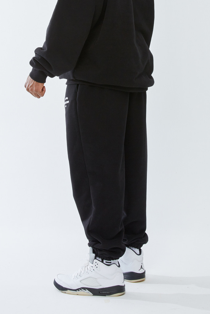 HEAVYWEIGHT WIDE JOGGER PANTS BLACK 팬츠 이미지