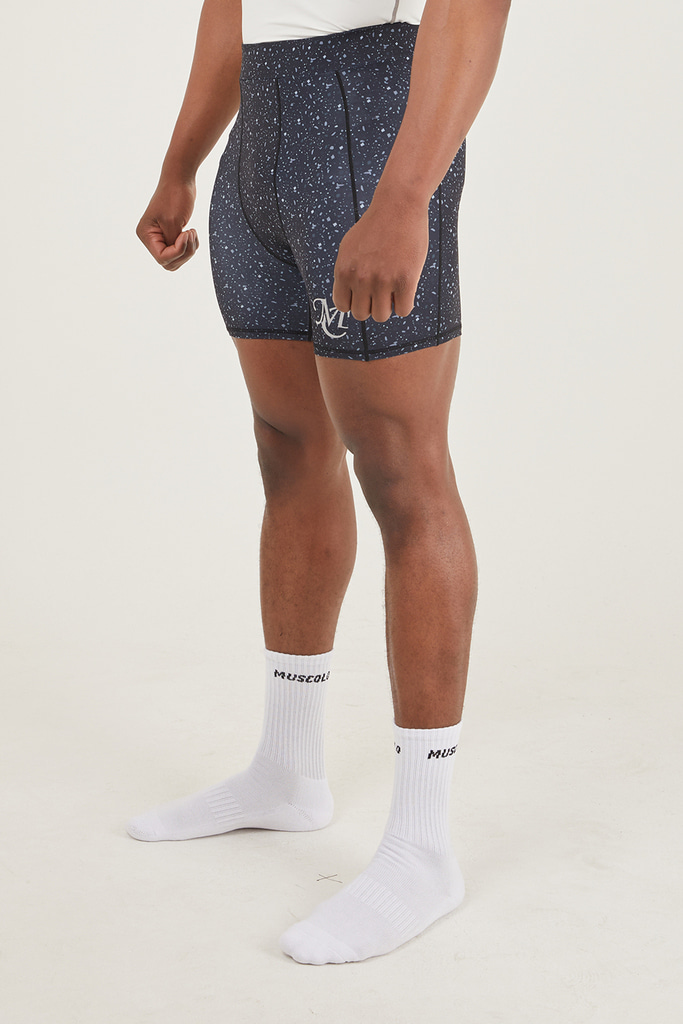 ATHLETIC PERFORMANCE SHORTS LEGGINGS STONE BLACK 제품 이미지