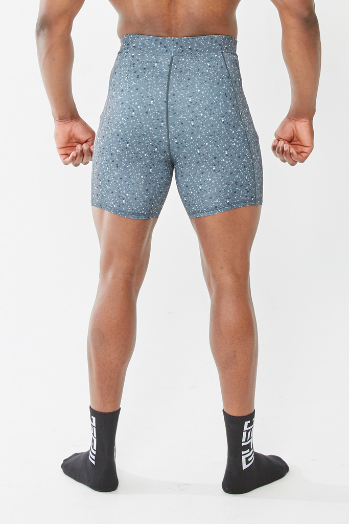 ATHLETIC PERFORMANCE SHORTS LEGGINGS STONE GREY - 스톤 그레이 3부 레깅스 제품 이미지