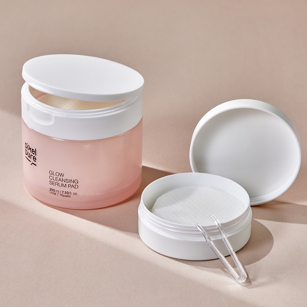Daily Care Duo Kit: Cleansing Pad and Travel Case image
