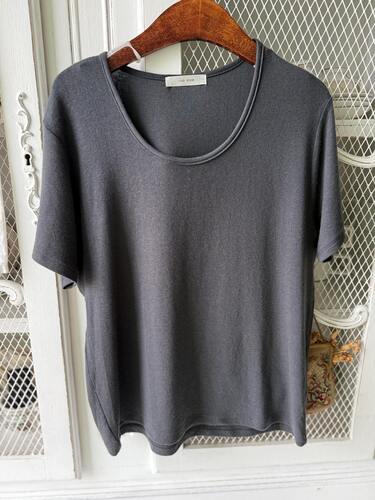 https://ecimg.cafe24img.com/pg1830b53181306075/kwonjeonga/web/product/big/20250909/28136d11bc1dcd5bcbb464d7d9b4045a.jpg