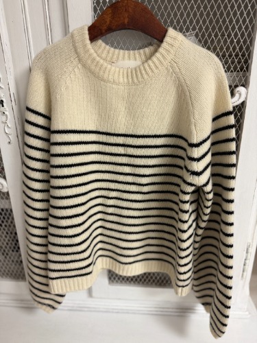 울 100% 스트라이프 니트