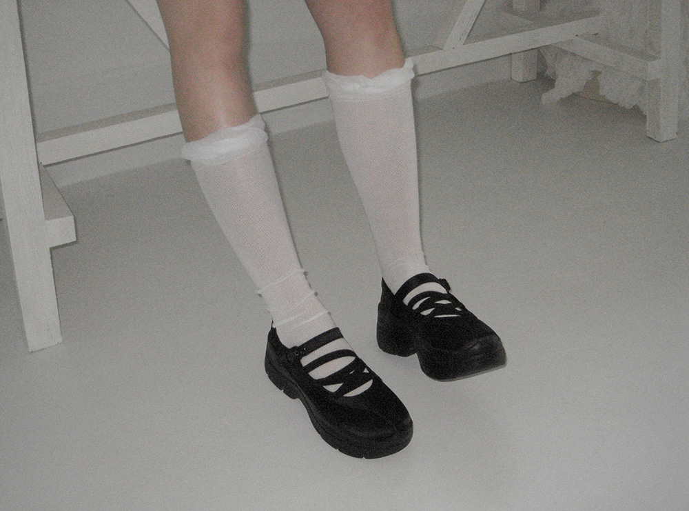 フリルポイントメッシュニーソックス | ファッション通販サイト NUGU