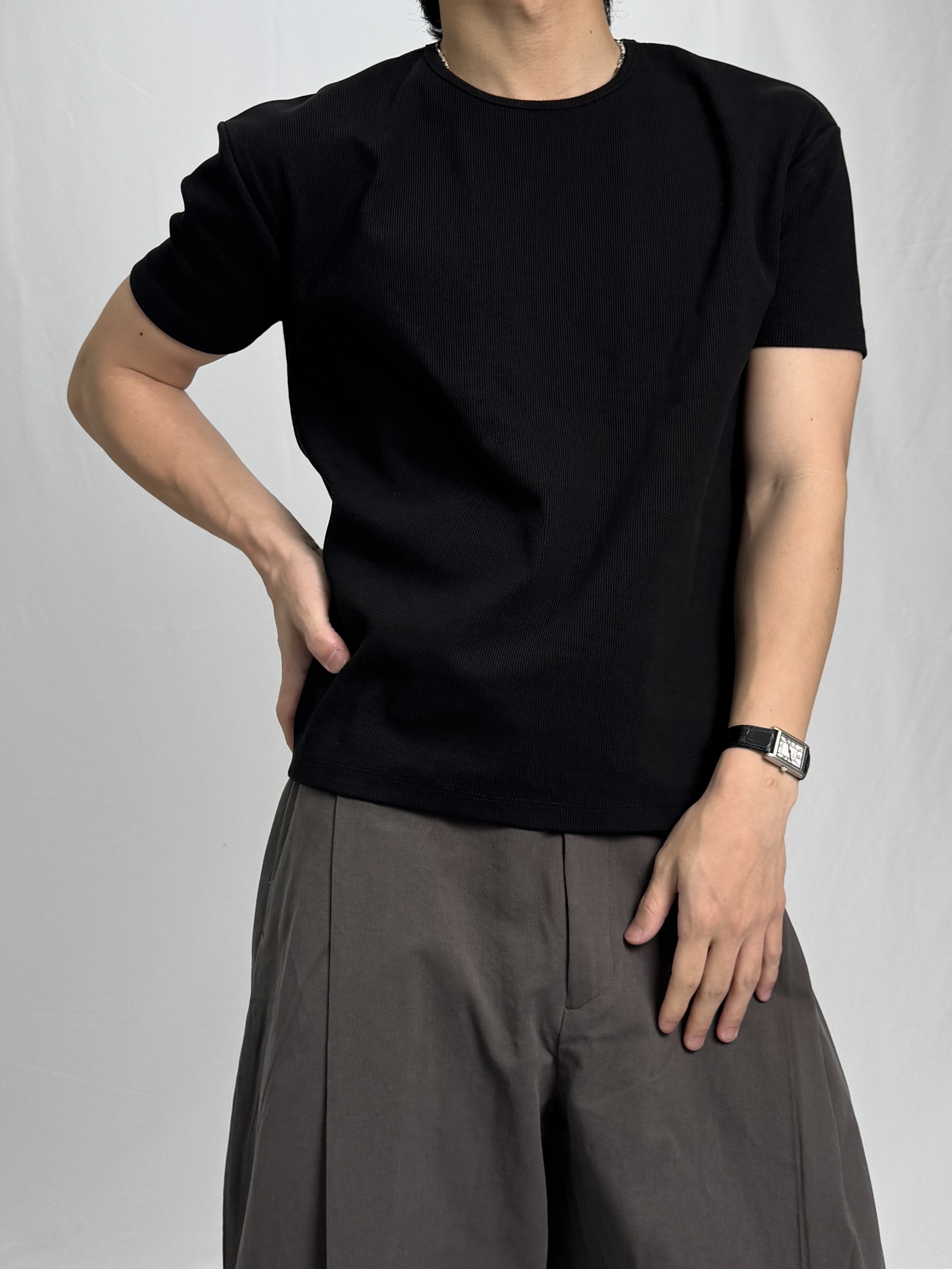 피그먼트 크롭 머슬티