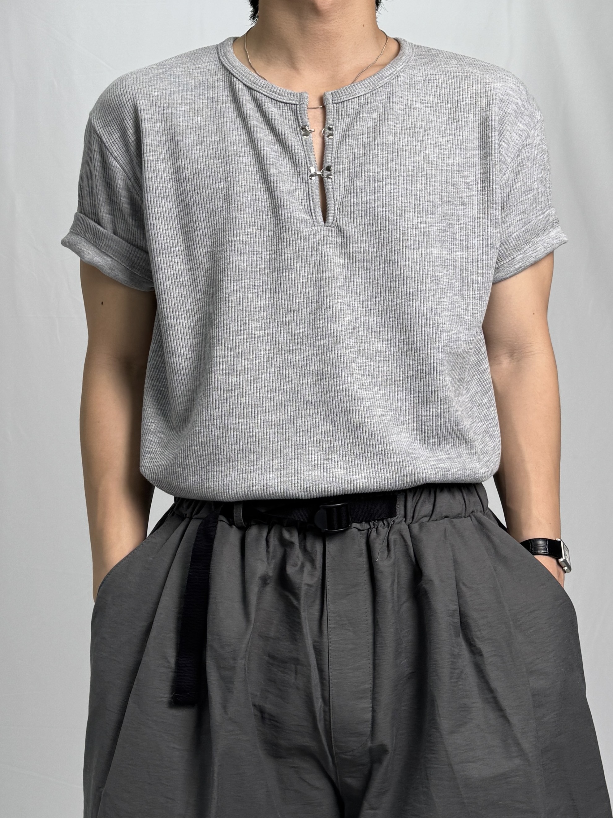 헤인 후크 헨리넥 반팔티